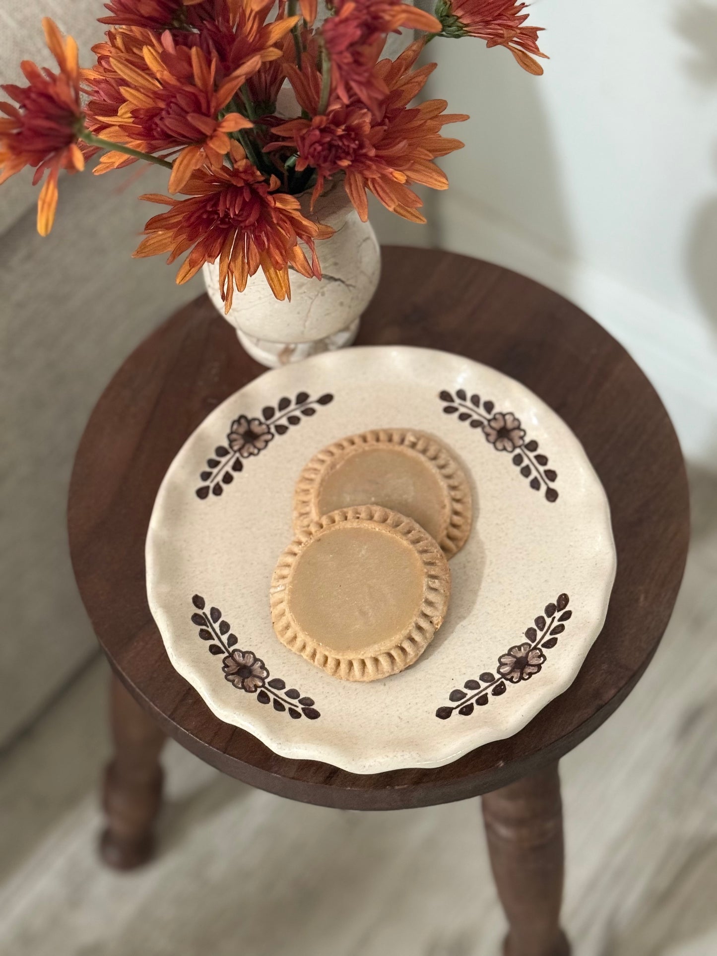 Hand-painted Margot Dessert Plate