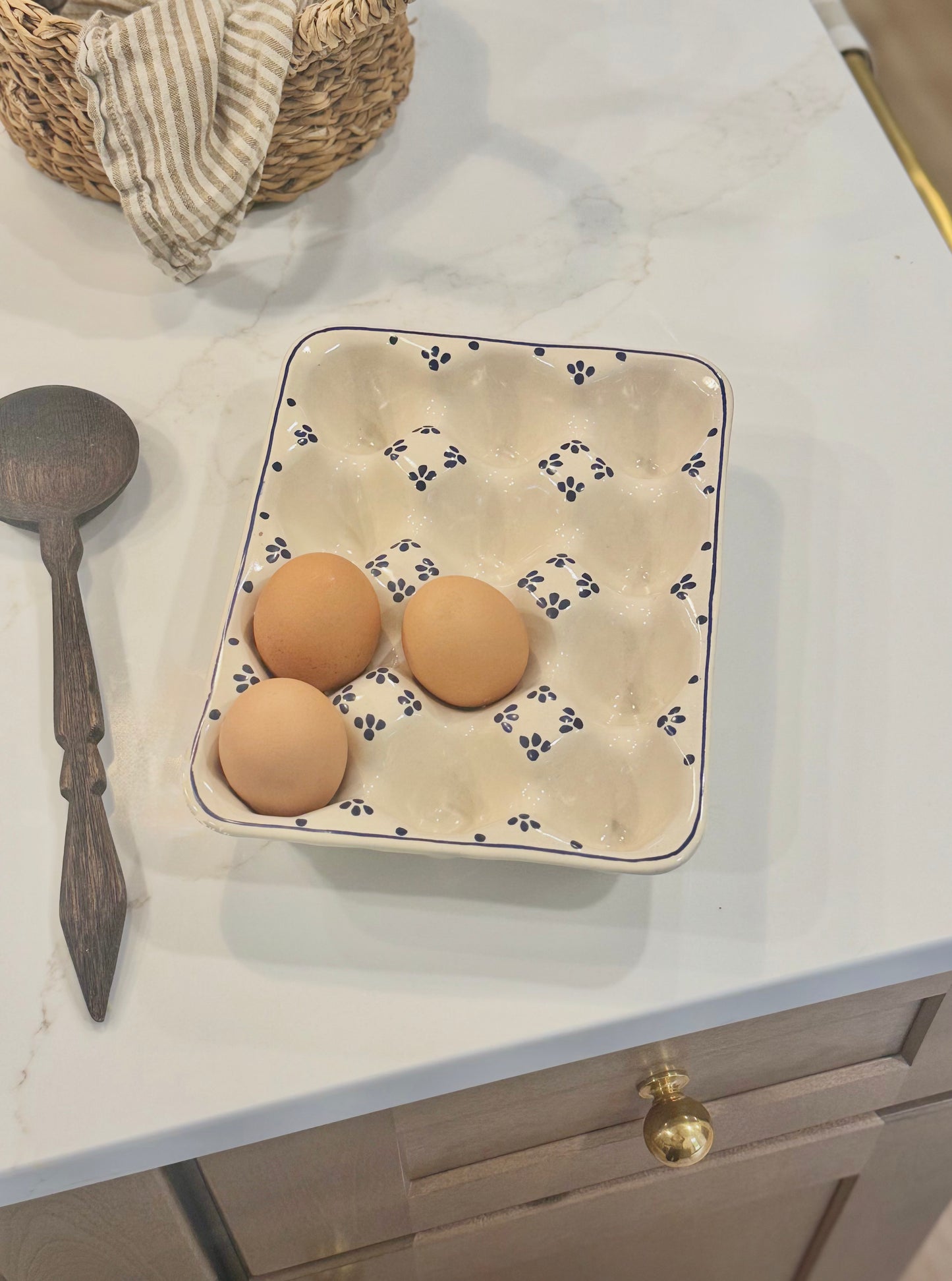 Hand-painted Margot Egg Tray