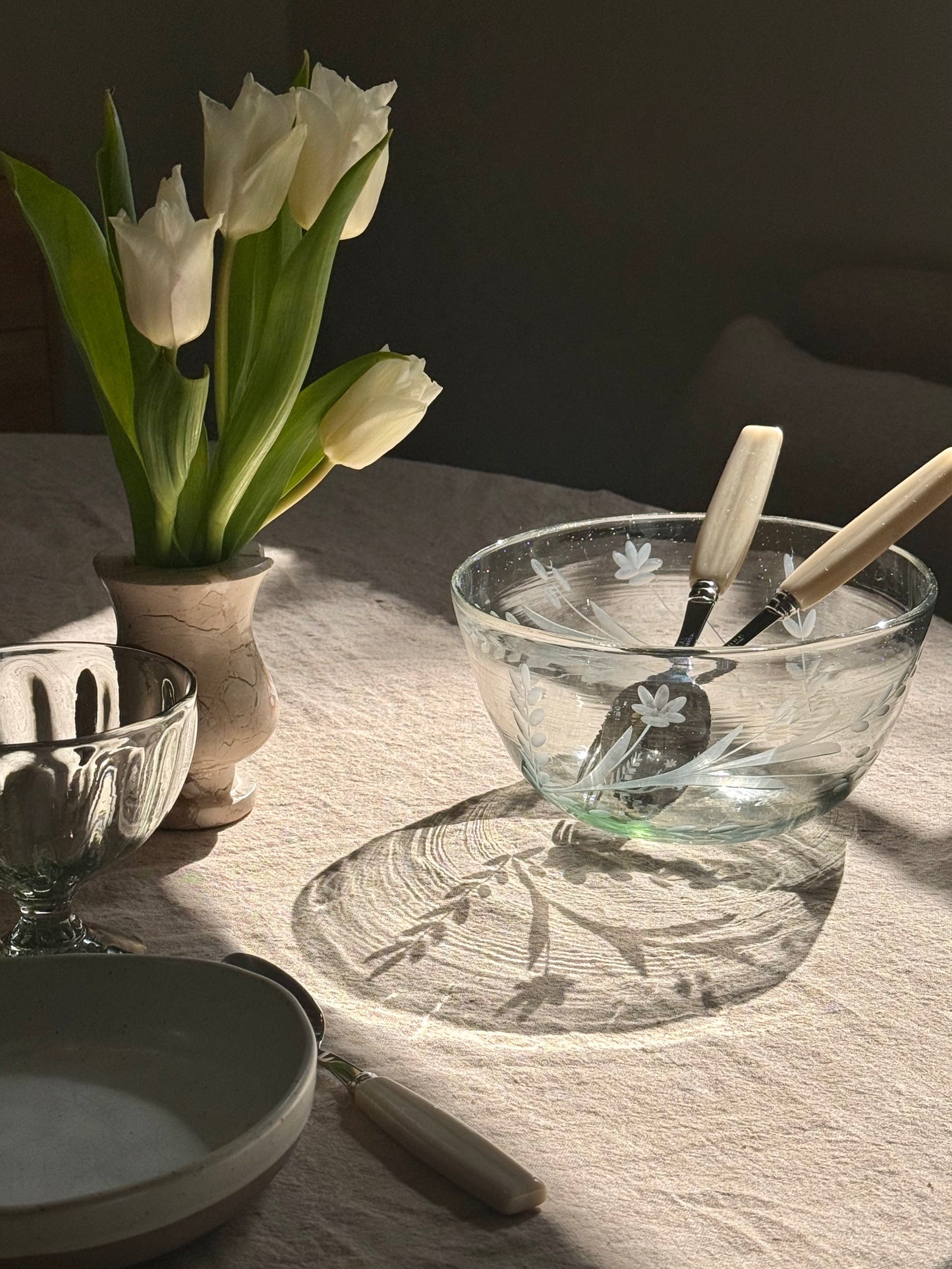 Sabre Djembe Faux Horn Flatware Set